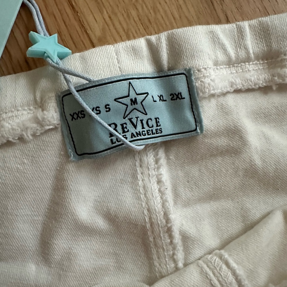 ReVice Weekend Short - Picture 5 of 7